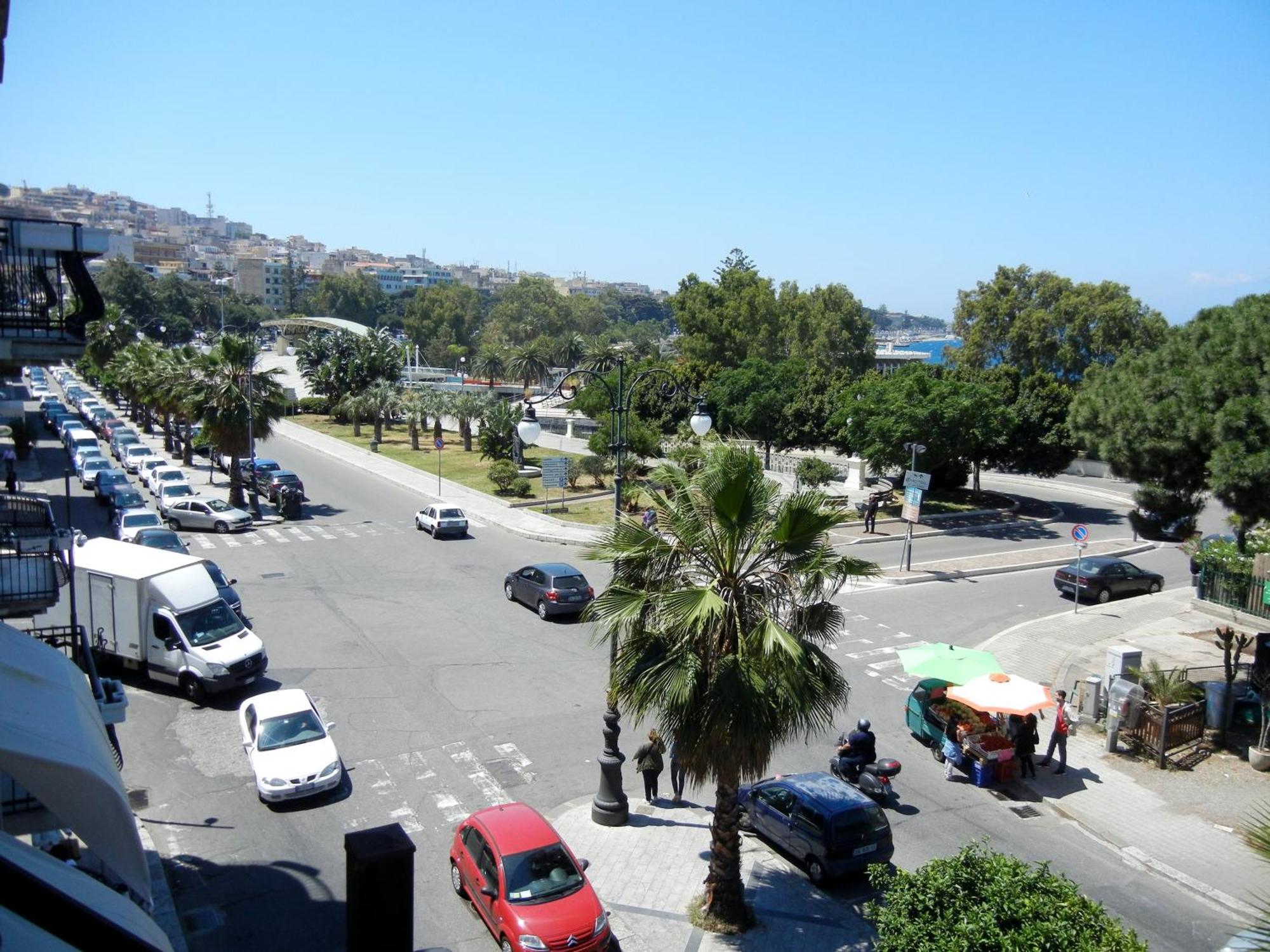 B&B La Pineta Reggio di Calabria Ngoại thất bức ảnh